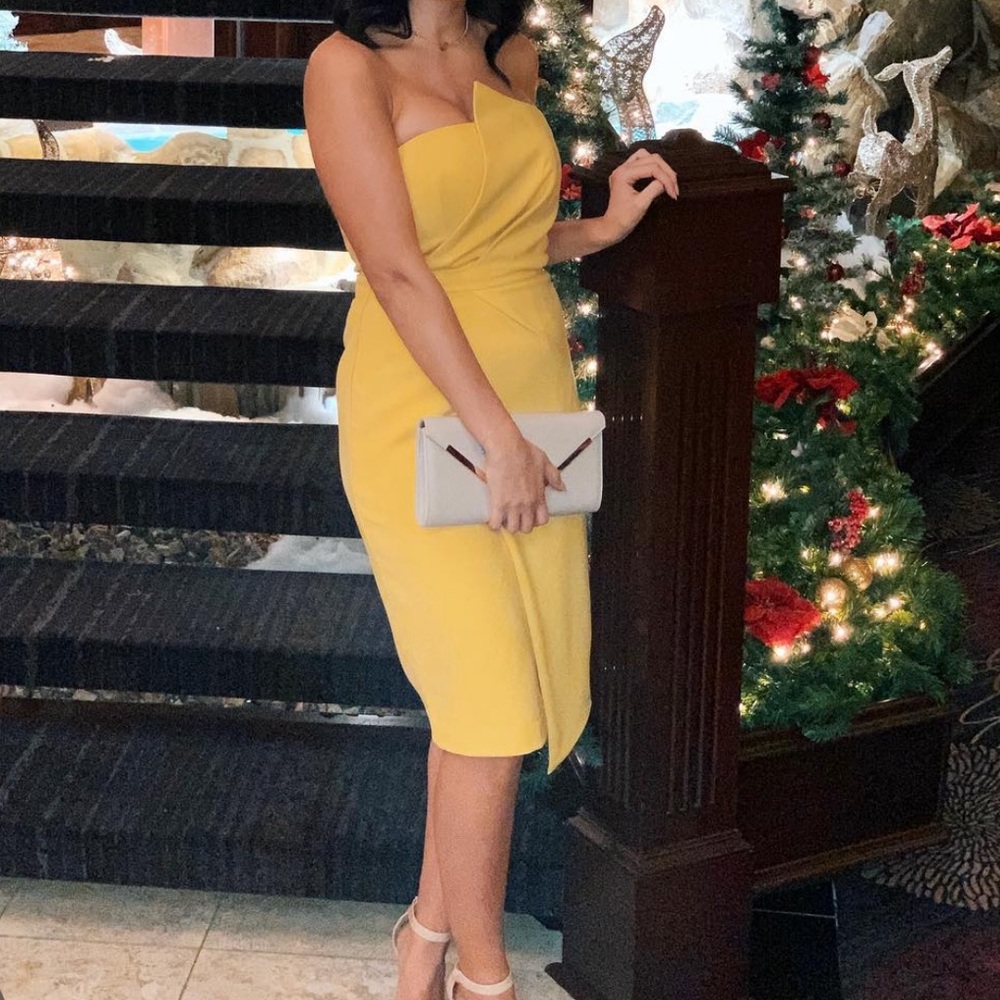 HOUSE OF CB yellow asymmetrical dress! Size small! Worn once.
